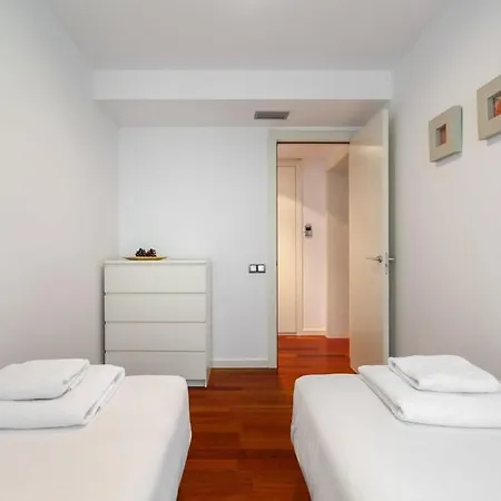 Placa Catalunya Modern 2Bedroom With Balcony * Barcelona